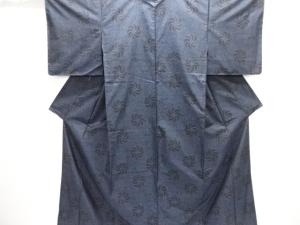 未使用品　捻花模様織出し本場泥大島紬着物